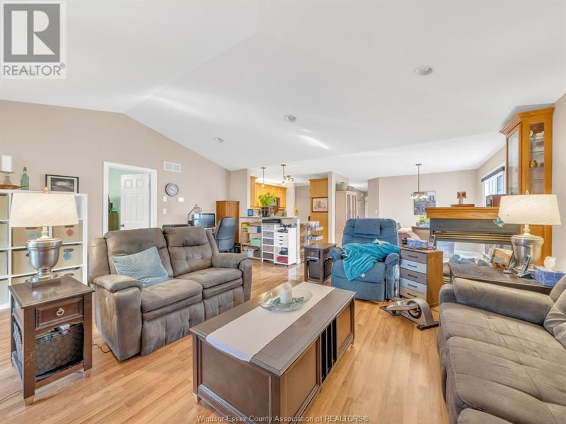 1885 LUXURY Avenue  Windsor, N8P1T2 | Image 23