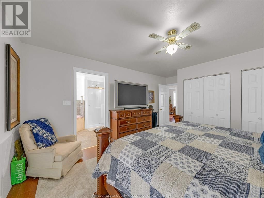 16925 Lakeshore Road 303 Image 30