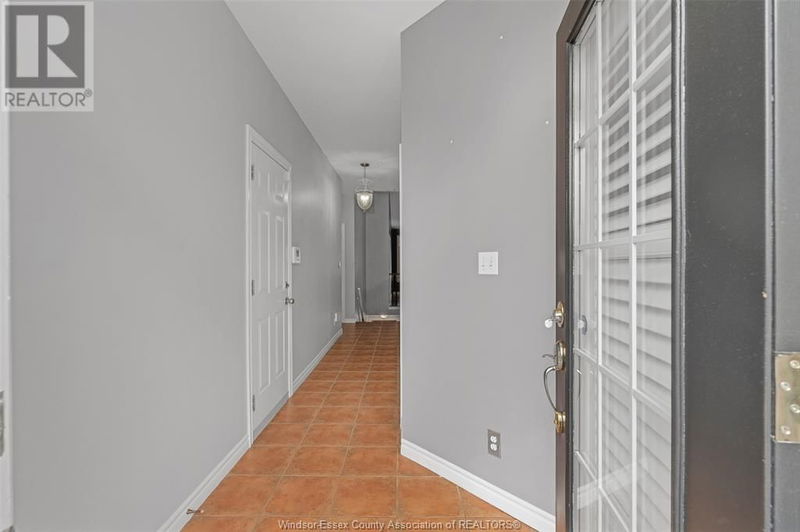 11944 Cobblestone Crescent  Windsor, N8P1T7 | Image 3