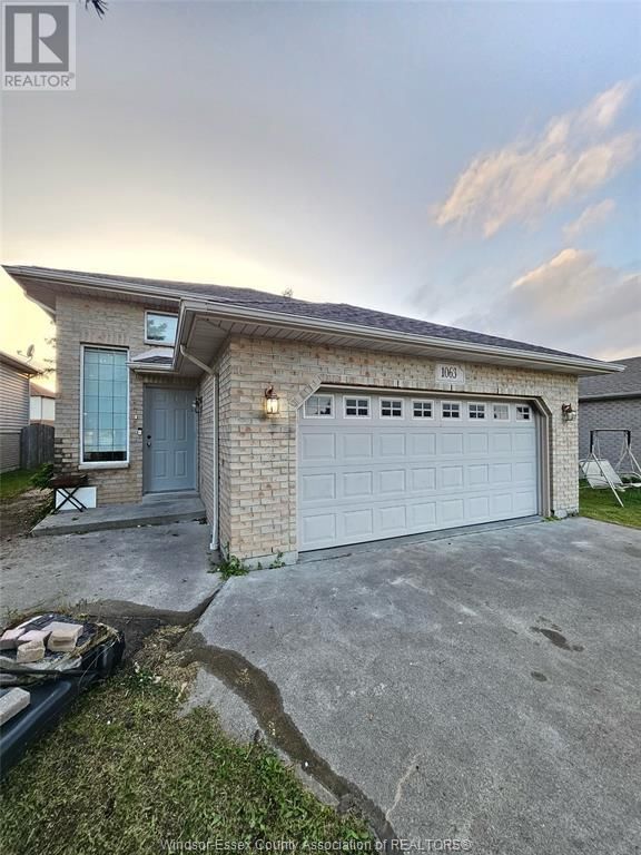 1063 SILVERDALE Drive  Windsor, N9G2S1 | Image 2