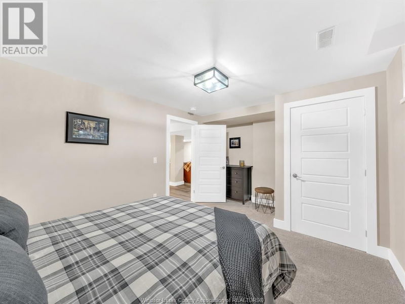 6087 LAURENTIDE Street  Windsor, N9J3Y7 | Image 32