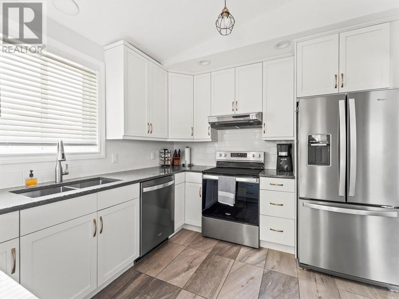 855 Lawndale Avenue East Kingsville, N9Y3S5 | Image 5