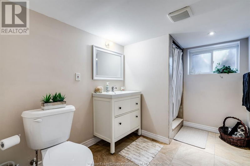 1097 Marentette Avenue  Windsor, N9A2A4 | Image 22