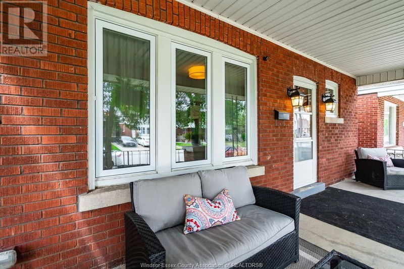 1097 Marentette Avenue  Windsor, N9A2A4 | Image 32