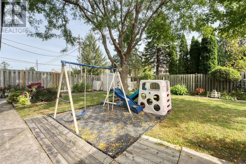 3480 DOUGALL Avenue  Windsor, N9E1T1 | Image 31