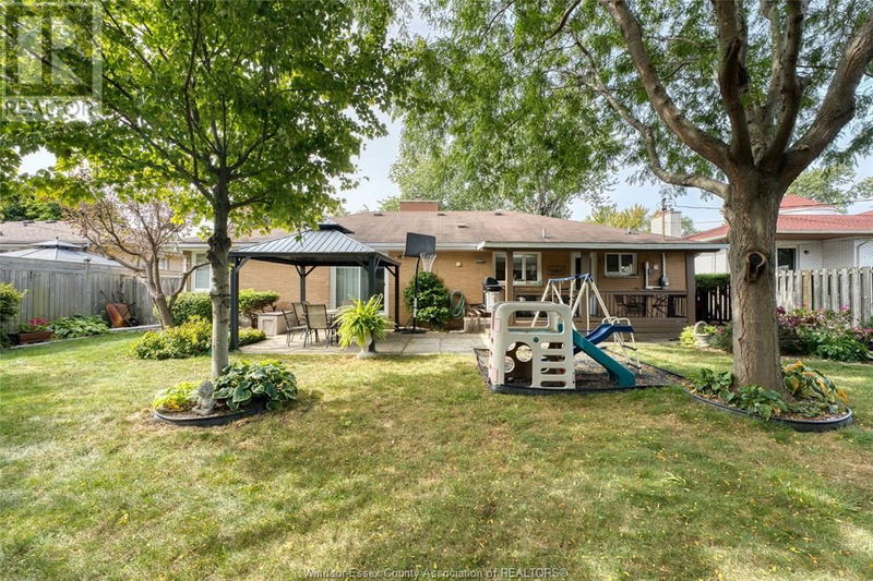 3480 DOUGALL Avenue  Windsor, N9E1T1 | Image 36