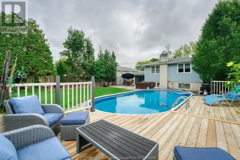 11 BENNIE null  Leamington, N8H4L4 | Image 36