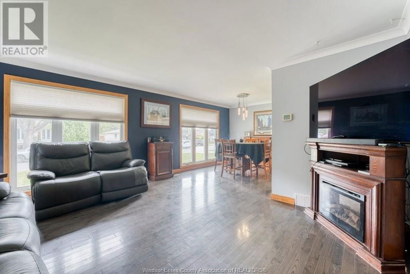 11 BENNIE null  Leamington, N8H4L4 | Image 9