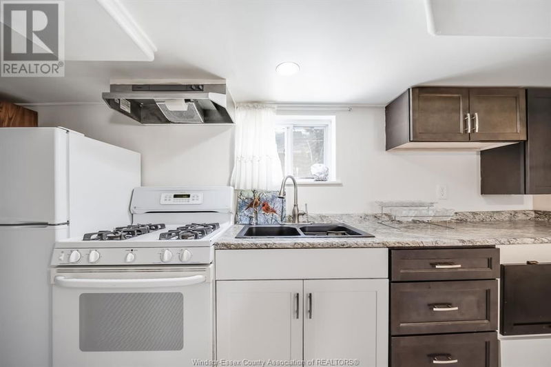 2307 FRASER Avenue  Windsor, N8X3Z8 | Image 21