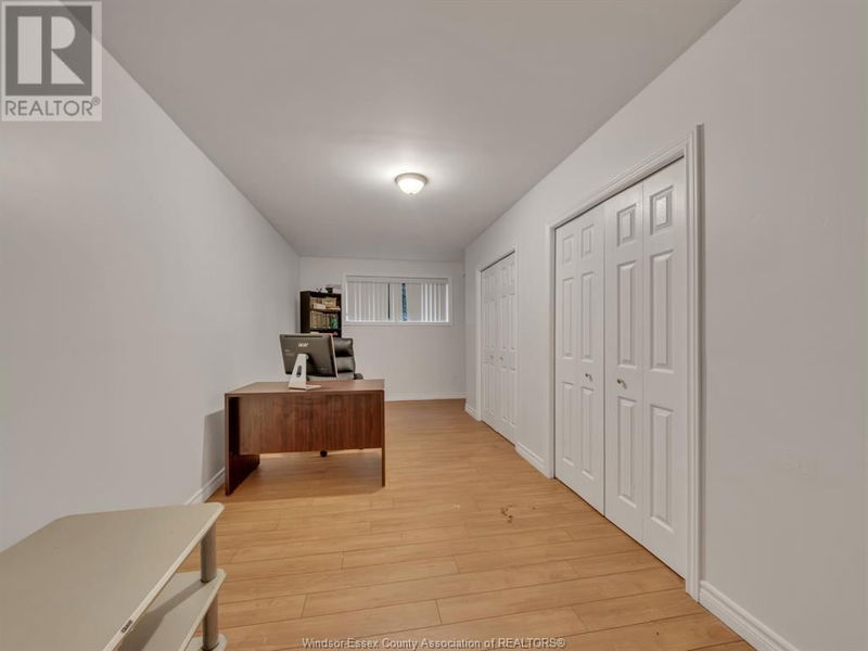 2480 RADCLIFF Avenue  Windsor, N8P1V5 | Image 26