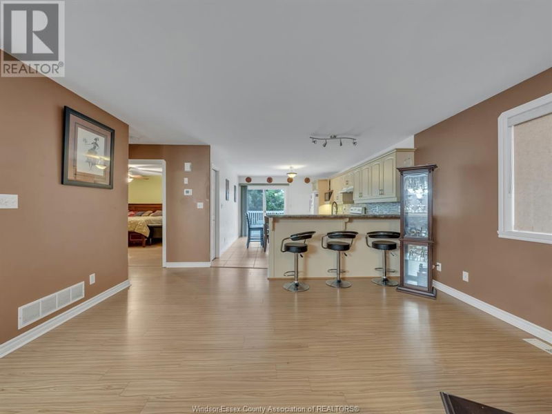 2480 RADCLIFF Avenue  Windsor, N8P1V5 | Image 9