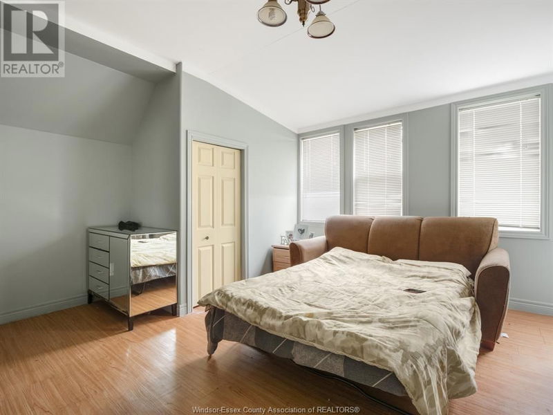 401 PARENT Avenue  Windsor, N9A2B9 | Image 32