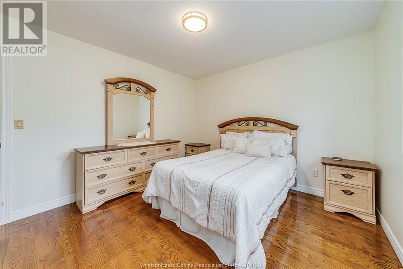 2978 LAUZON Road  Windsor, N8T2Z8 | Image 26