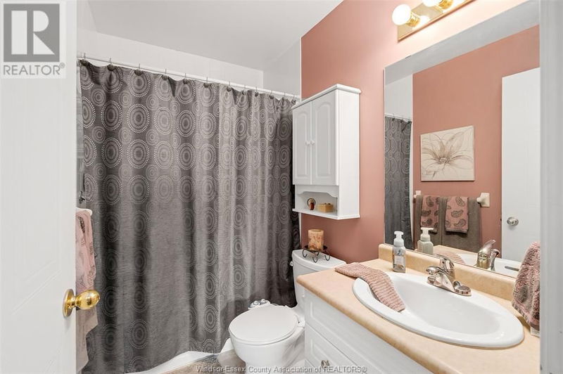  203 - 2592 PILLETTE null  Windsor, N8T3R5 | Image 21