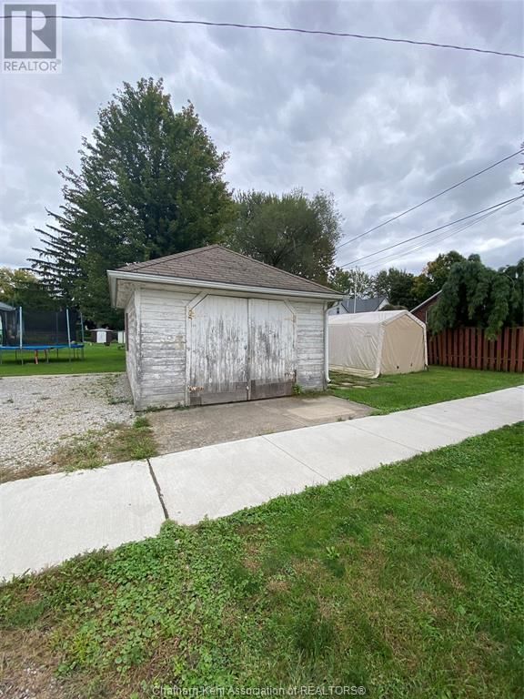 299 VICTORIA AVENUE Image 18