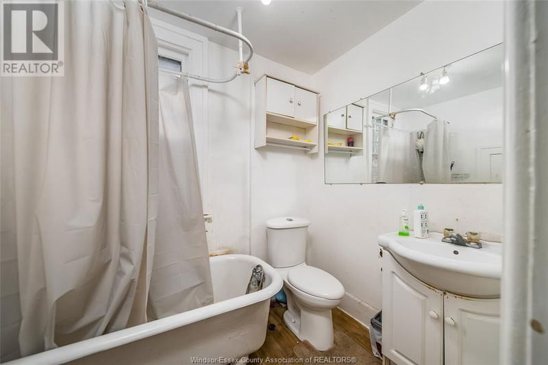 3245 BABY Street  Windsor, N9C1K7 | Image 10