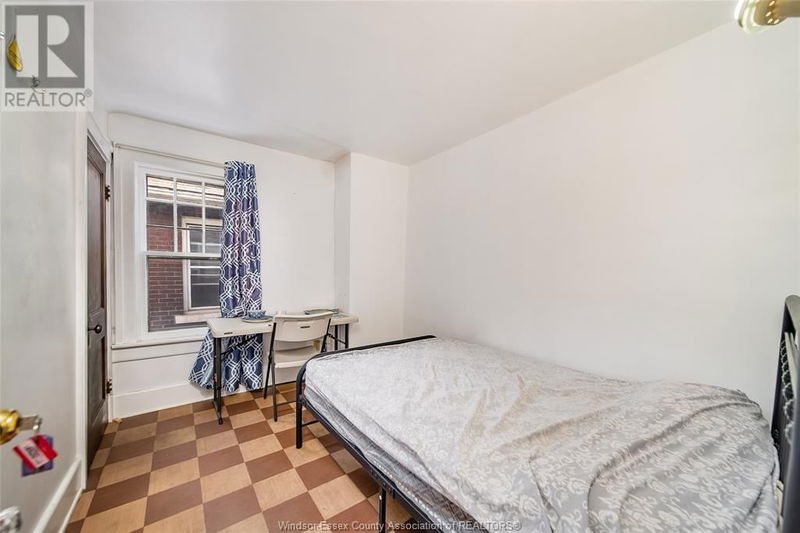 3245 BABY Street  Windsor, N9C1K7 | Image 11