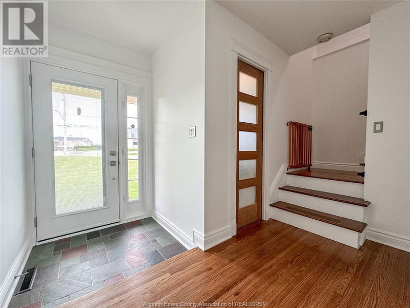 8235 RIVERSIDE Drive East Windsor, N8S1E7 | Image 22