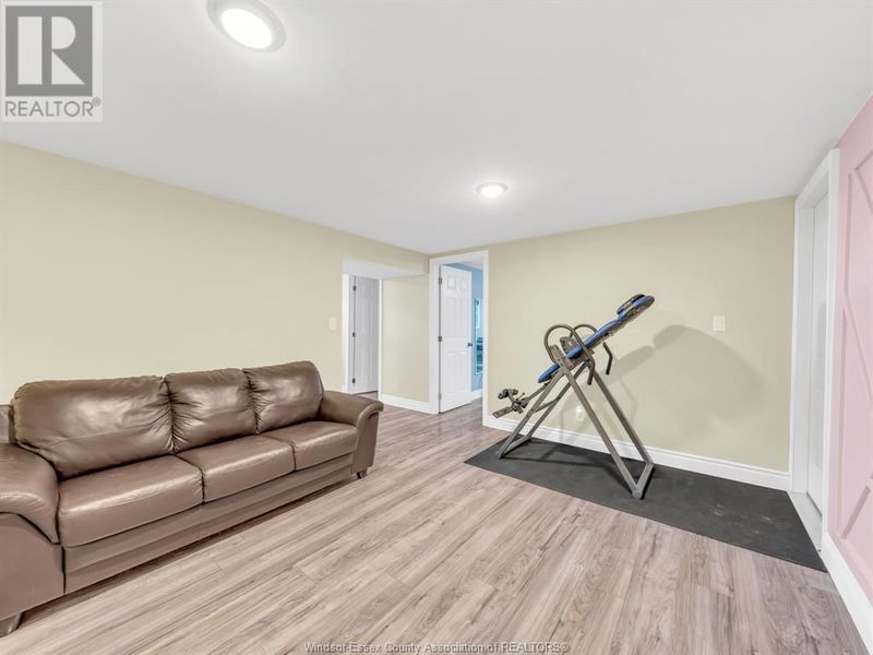 1684 MAPLEWOOD Drive  Lakeshore, N0R1A0 | Image 26