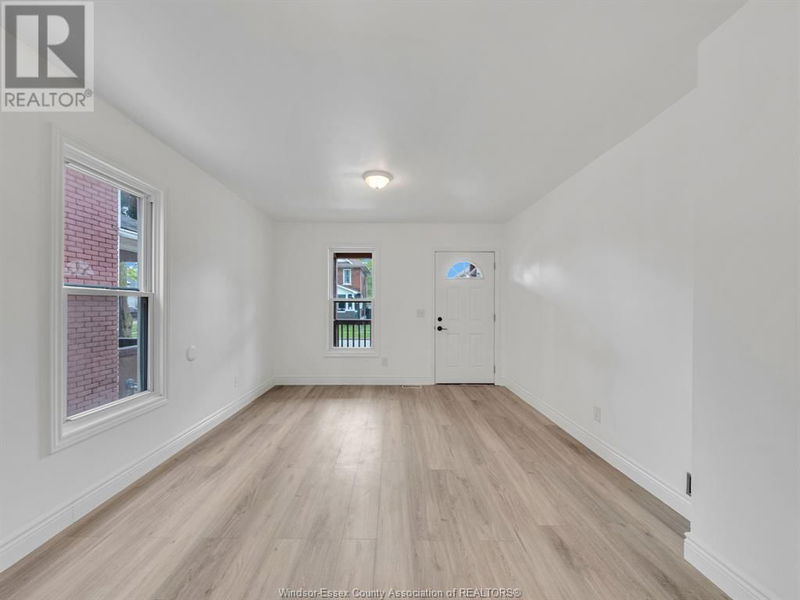 1046 ALBERT Road  Windsor, N8Y3P4 | Image 2