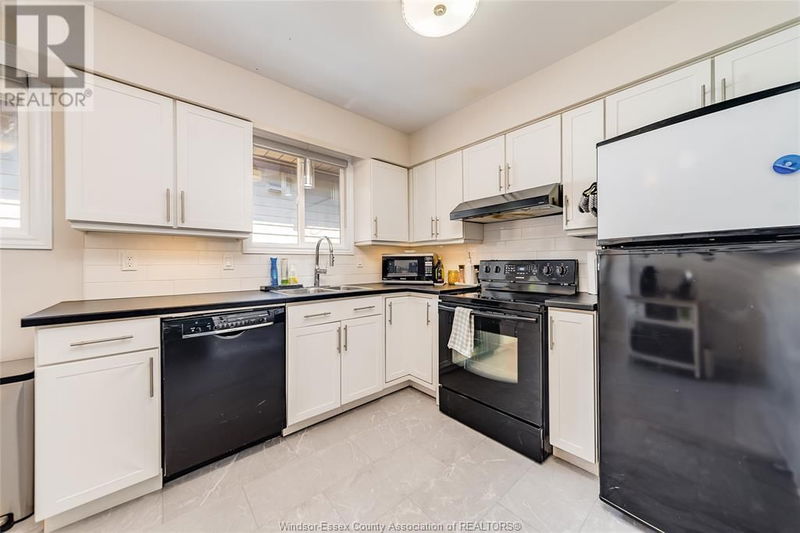 3730 WILDWOOD null  Windsor, N8R2B6 | Image 15