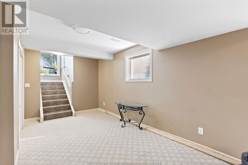 4817 Barcelona Crescent  Windsor, N9G3E9 | Image 22