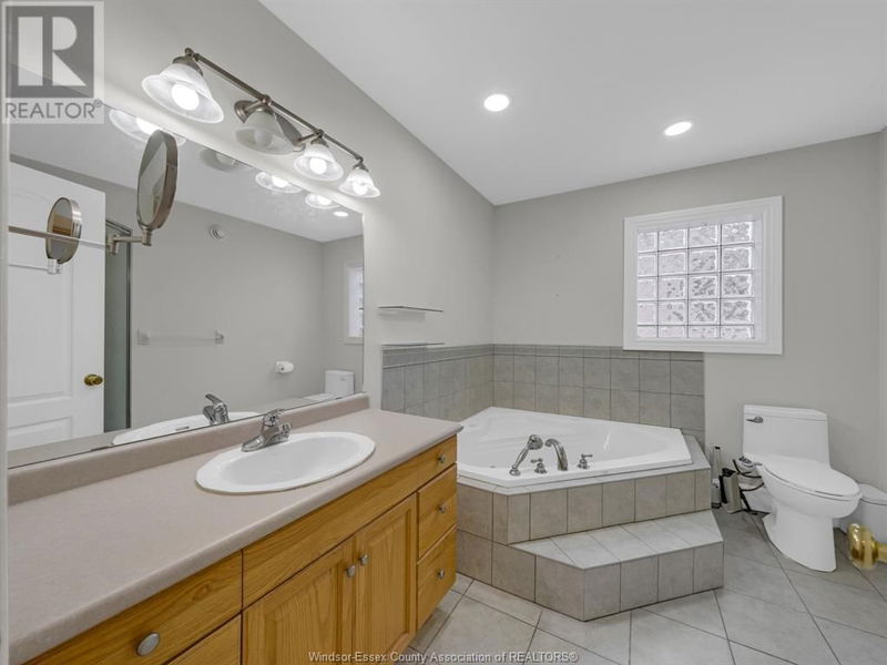 745 Massimo Crescent  Windsor, N9G3C7 | Image 20