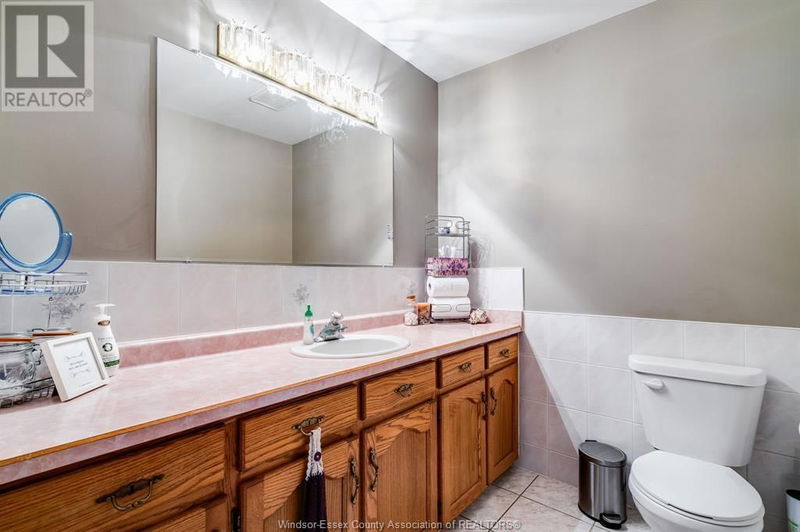 302 Applewood null  Kingsville, N9Y3Y5 | Image 15