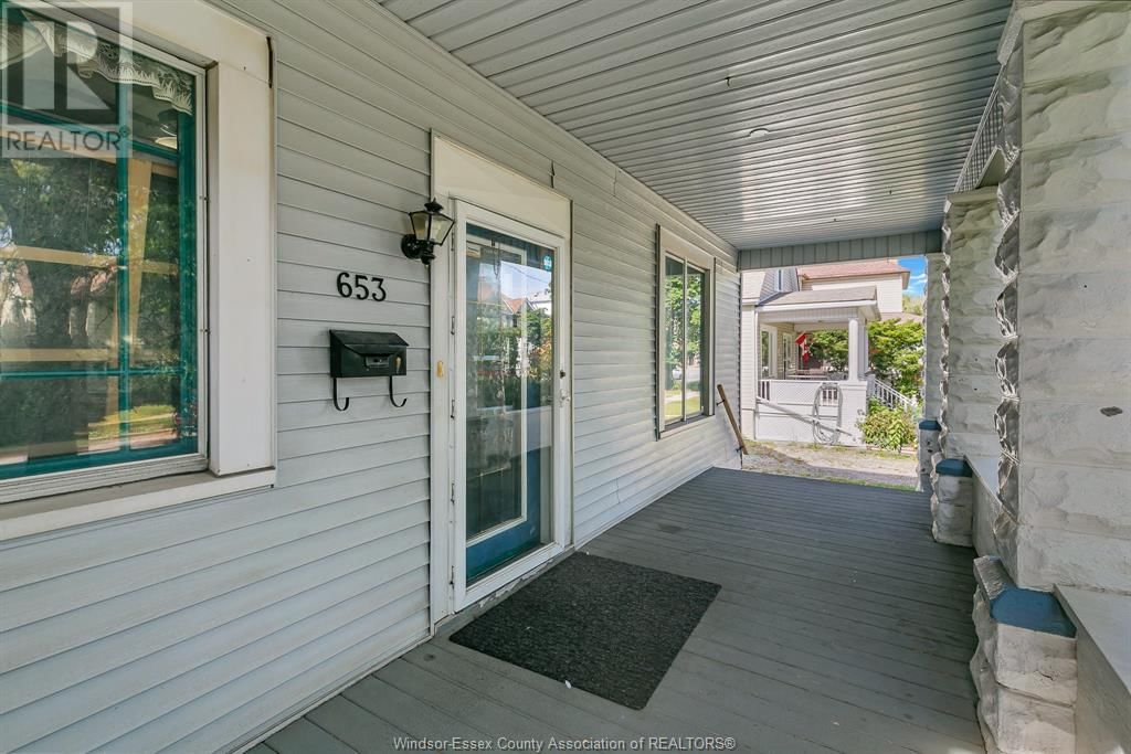 653 BRUCE AVENUE Image 4