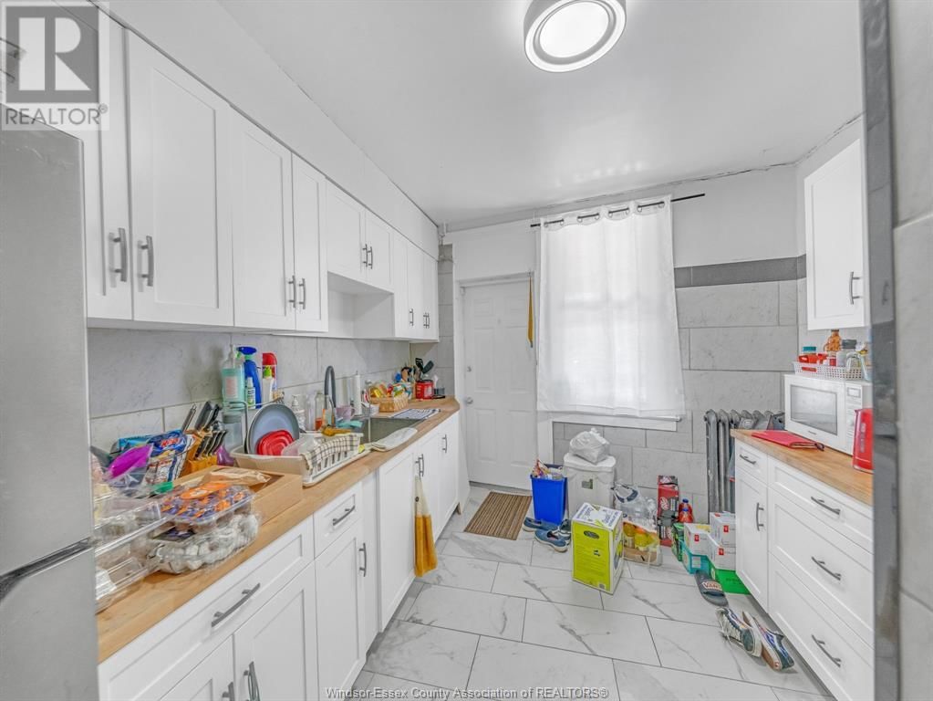 1572 TECUMSEH ROAD EAST Image 22