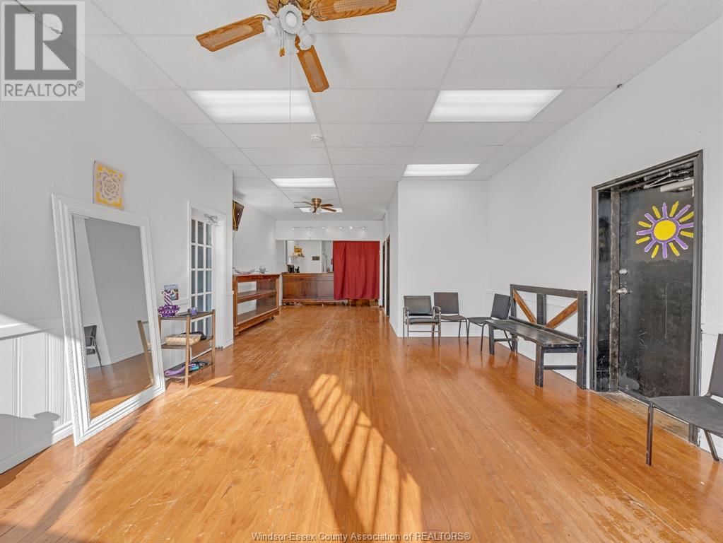 1572 TECUMSEH ROAD EAST Image 34