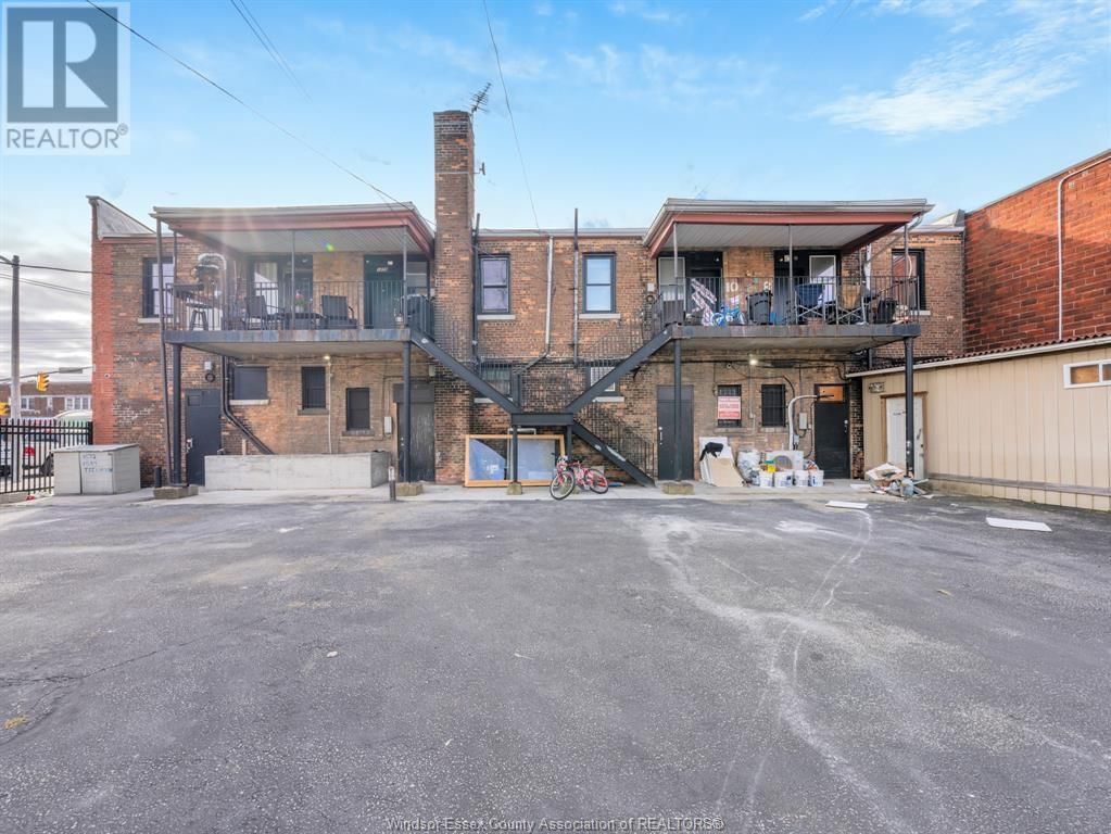 1572 TECUMSEH ROAD EAST Image 6