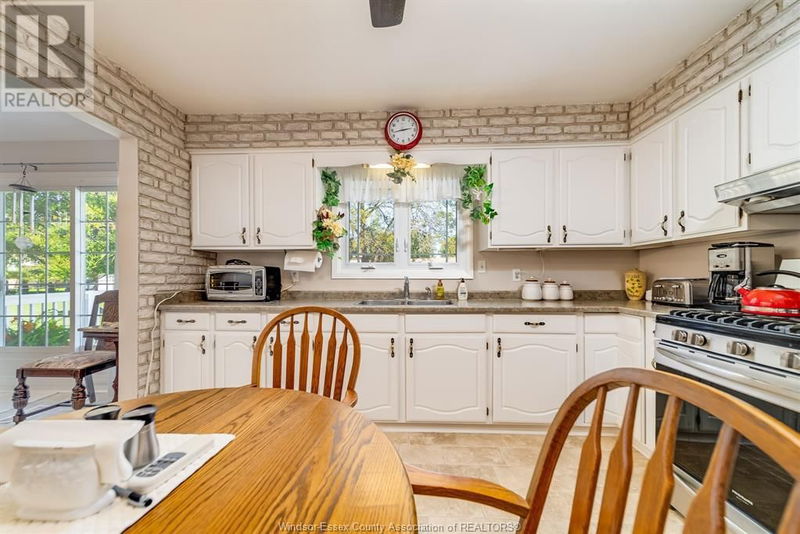 1234 OXFORD Avenue  Kingsville, N9Y2G7 | Image 12