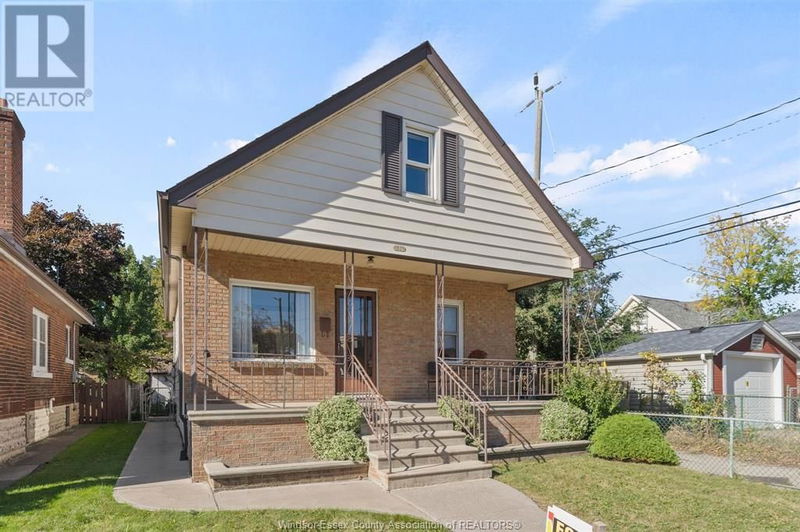 1621 ELSMERE Avenue  Windsor, N8X4H5 | Image 3