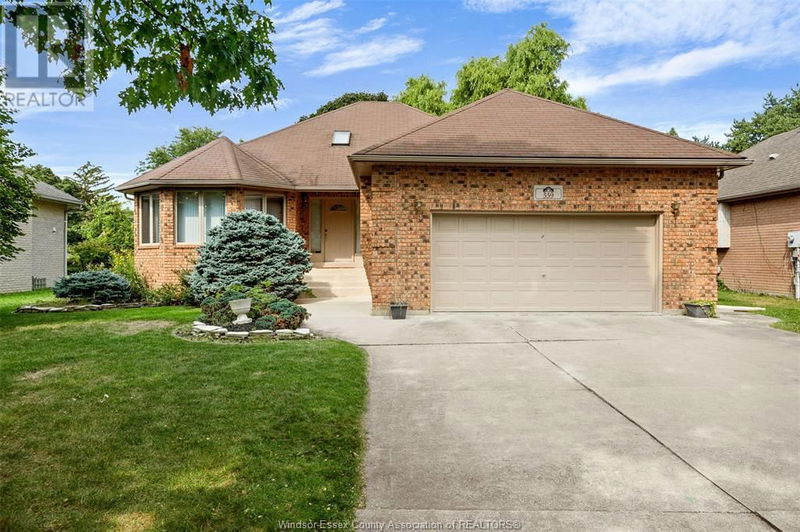 559 LISA Crescent  Windsor, N9G2M5 | Image 1