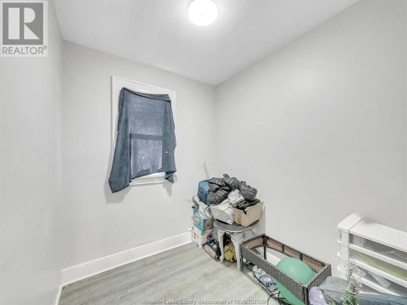 1037 HICKORY Road  Windsor, N8Y3S2 | Image 13