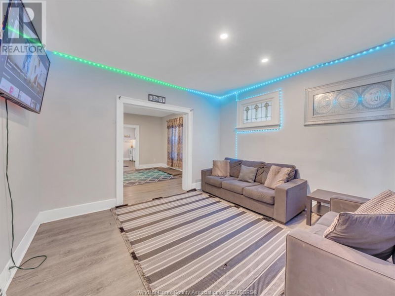 1037 HICKORY Road  Windsor, N8Y3S2 | Image 5