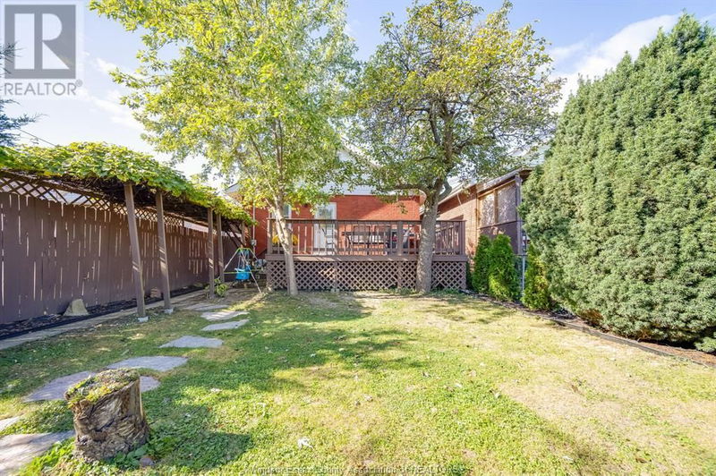 1832 GLADSTONE Avenue  Windsor, N8W2N3 | Image 33