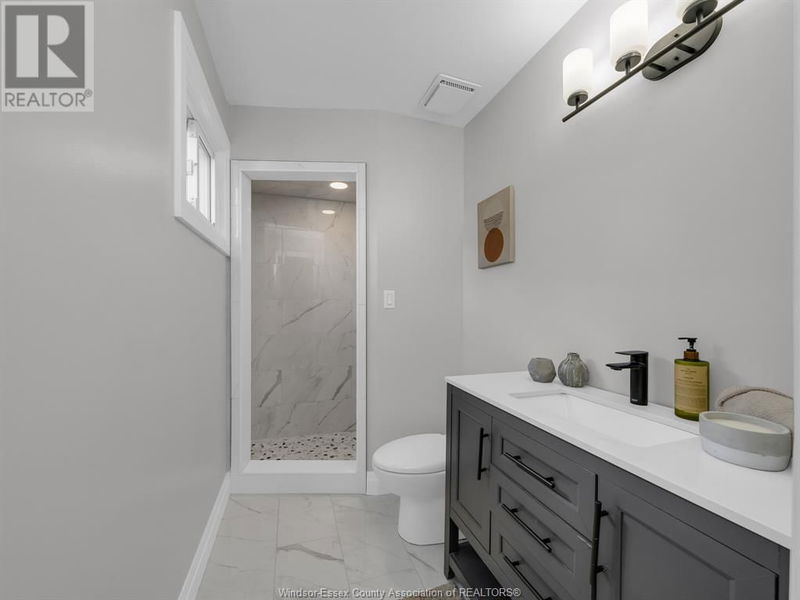 3085 ST. PATRICK'S Avenue  Windsor, N9E4C2 | Image 21