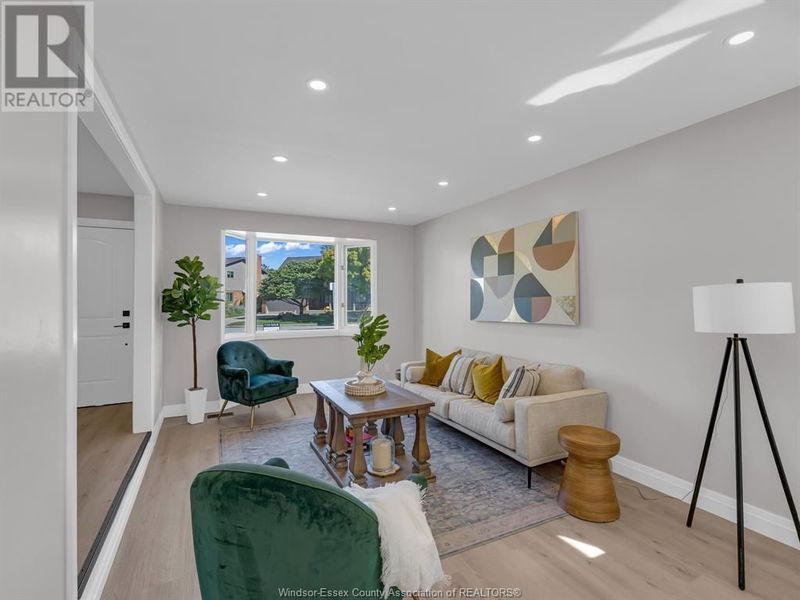 3085 ST. PATRICK'S Avenue  Windsor, N9E4C2 | Image 3