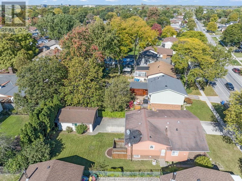 2977 FOREST GLADE Drive  Windsor, N8R1L6 | Image 40