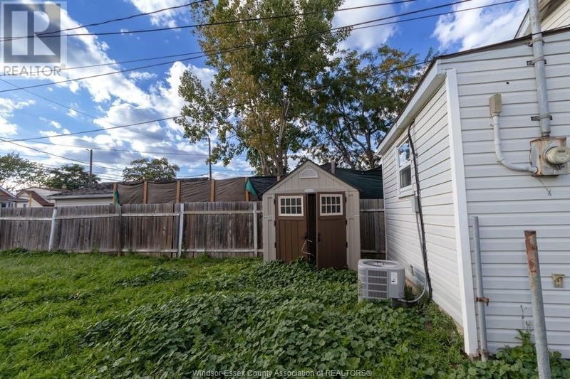 1633 PARENT null  Windsor, N8X4J9 | Image 15