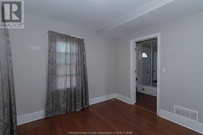 1633 PARENT null  Windsor, N8X4J9 | Image 9