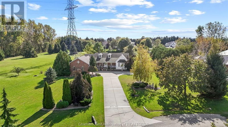 21640 PINEHURST Crescent  Chatham-Kent, N7M5J3 | Image 3