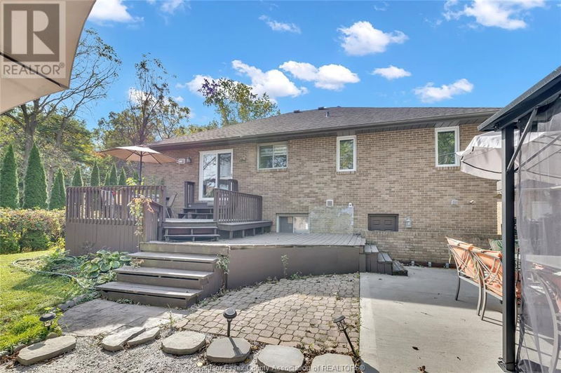 1099 CERVI Boulevard  LaSalle, N9J3L5 | Image 40