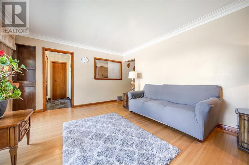 1557 CENTRAL Avenue  Windsor, N8Y3V7 | Image 12