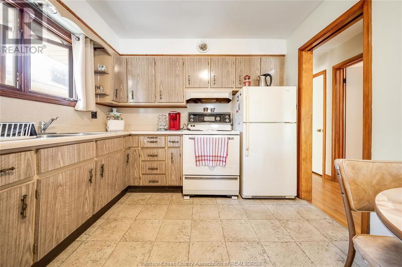 1557 CENTRAL Avenue  Windsor, N8Y3V7 | Image 13