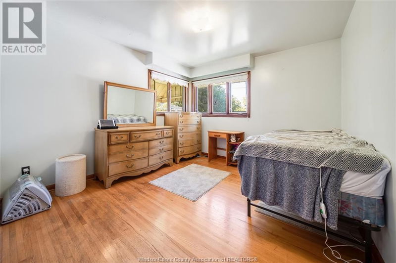 1557 CENTRAL Avenue  Windsor, N8Y3V7 | Image 19