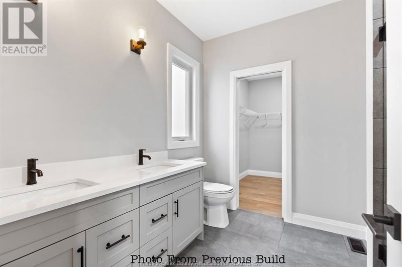 135 VALENCIA Drive  Chatham, N7L0H3 | Image 24