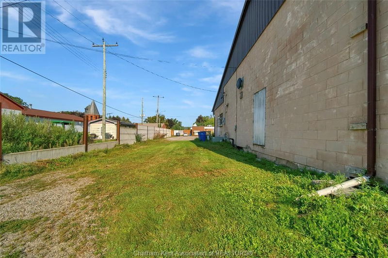 Image #1 of Restaurant for Sale at 288 King Street South, Highgate, Ontario